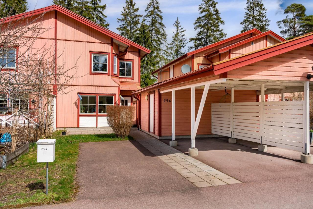 Uppsala Large Family Home Beside Forest 外观 照片